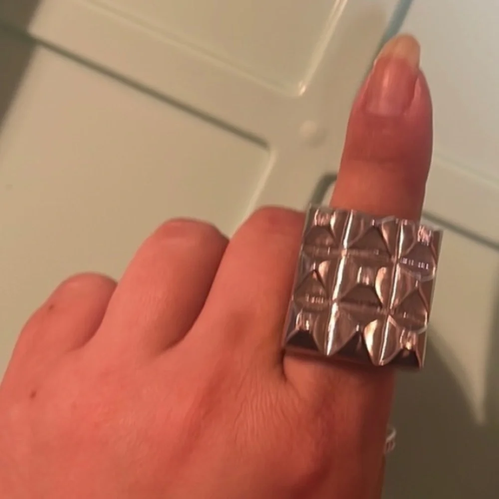 ✨💍Torrid Large Rhinestone Accented Pyramid Ring-sz 11💍✨ - Picture 5 of 7